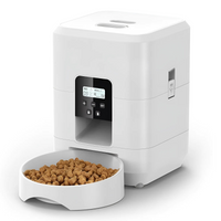 Distributeur pratique pour repas de chat automatisé